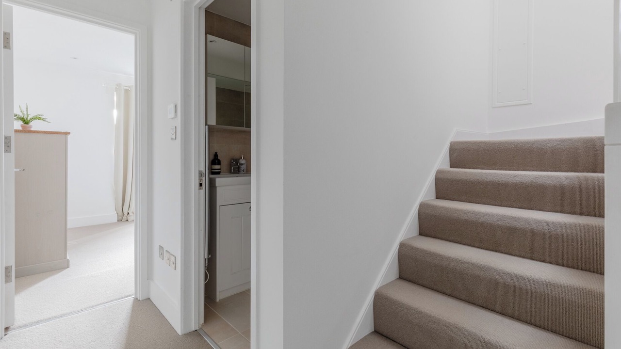 Photo of Others in Vauxhall