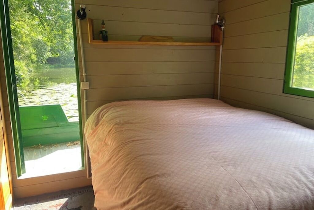 Photo of Bedroom in Ploeuc-l'Hermitage