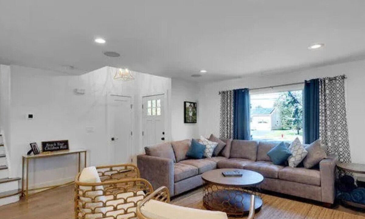 Photo of Livingroom in Spring Lake Heights