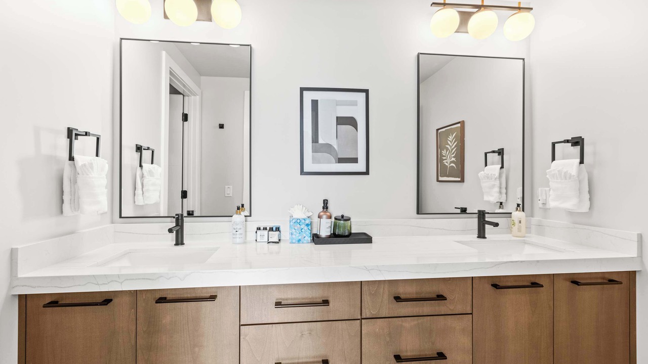 Photo of Bathroom in Hideout