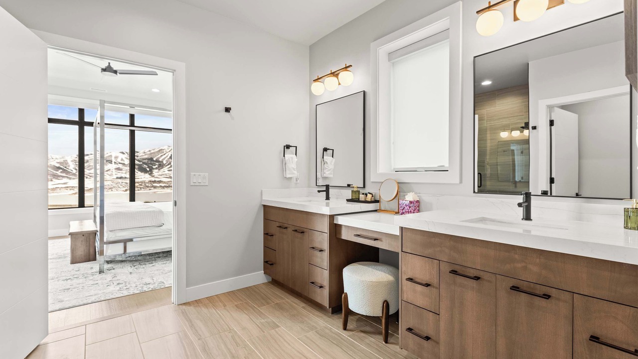 Photo of Bathroom in Hideout