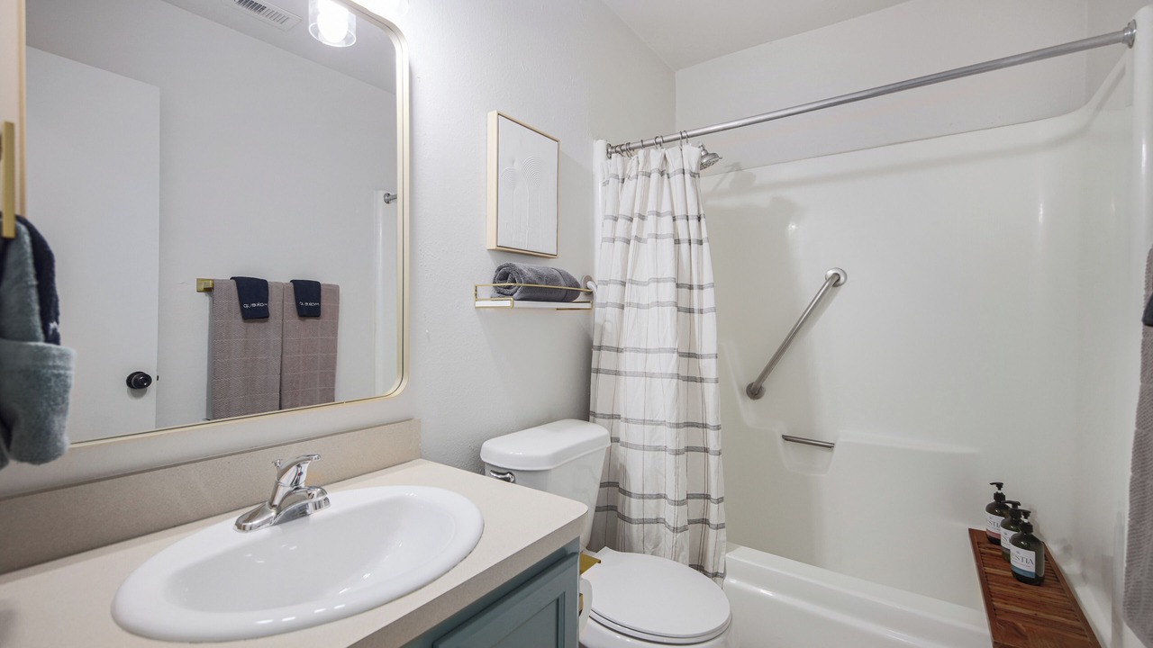Photo of Bathroom in Barrington Oaks