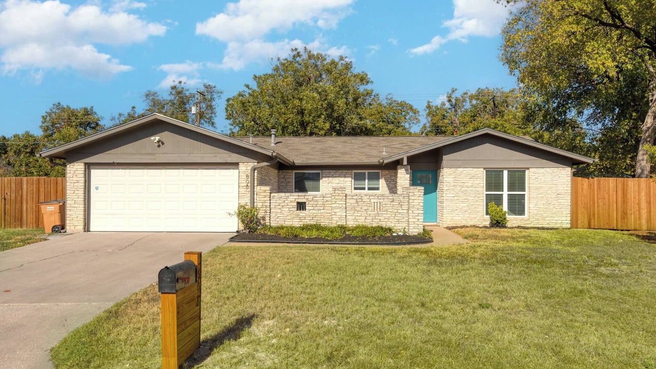 Photo of Outdoor in Windsor Hills
