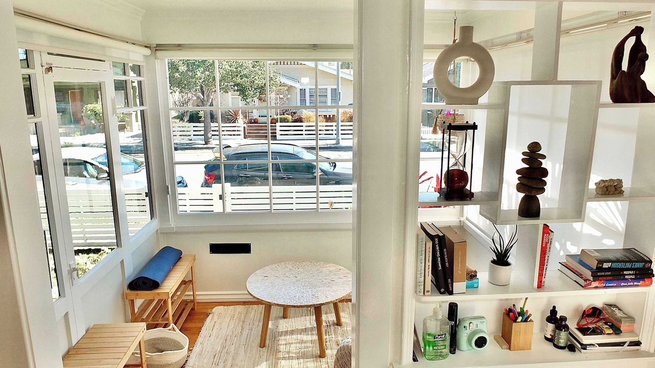 Photo of Bedroom in Bluff Heights