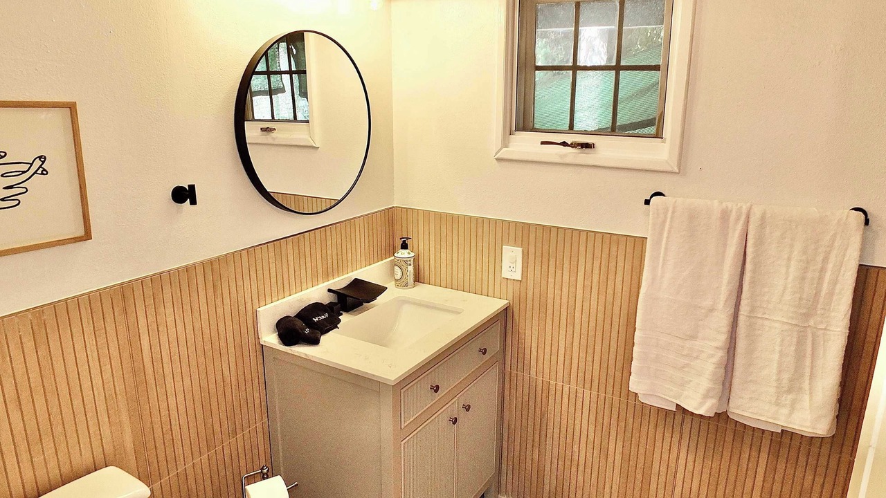 Photo of Bathroom in Bluff Heights
