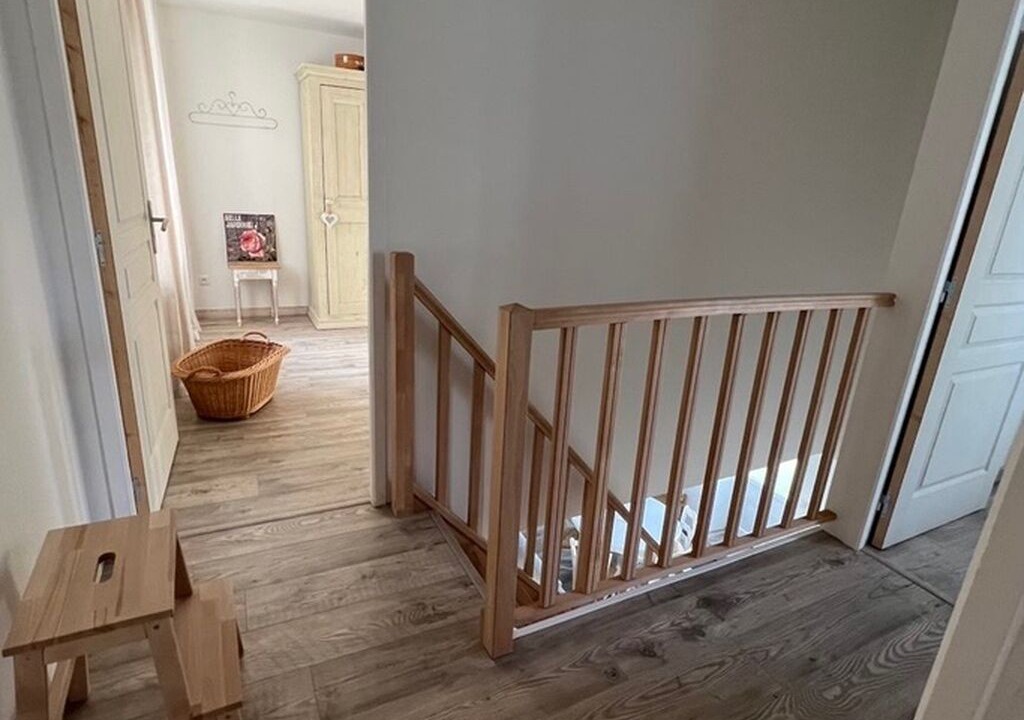 Photo of Others in Cravent