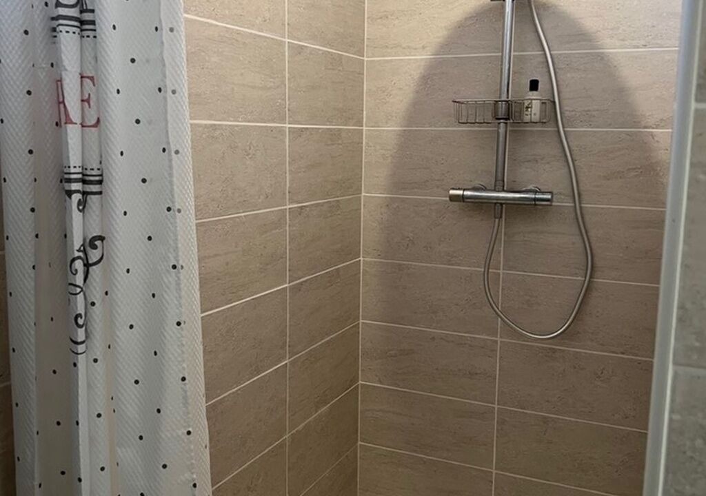 Photo of Bathroom in Cravent