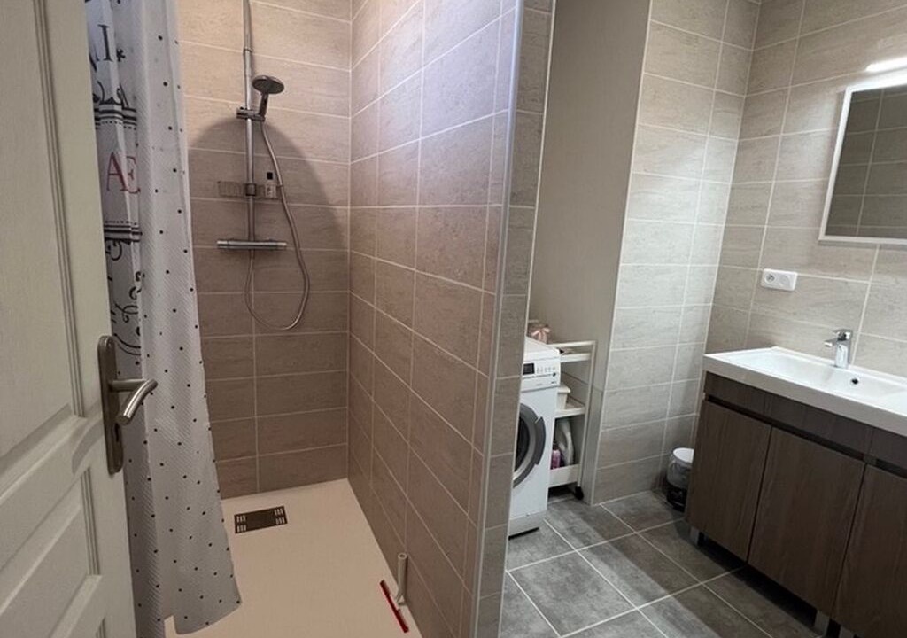 Photo of Bathroom in Cravent