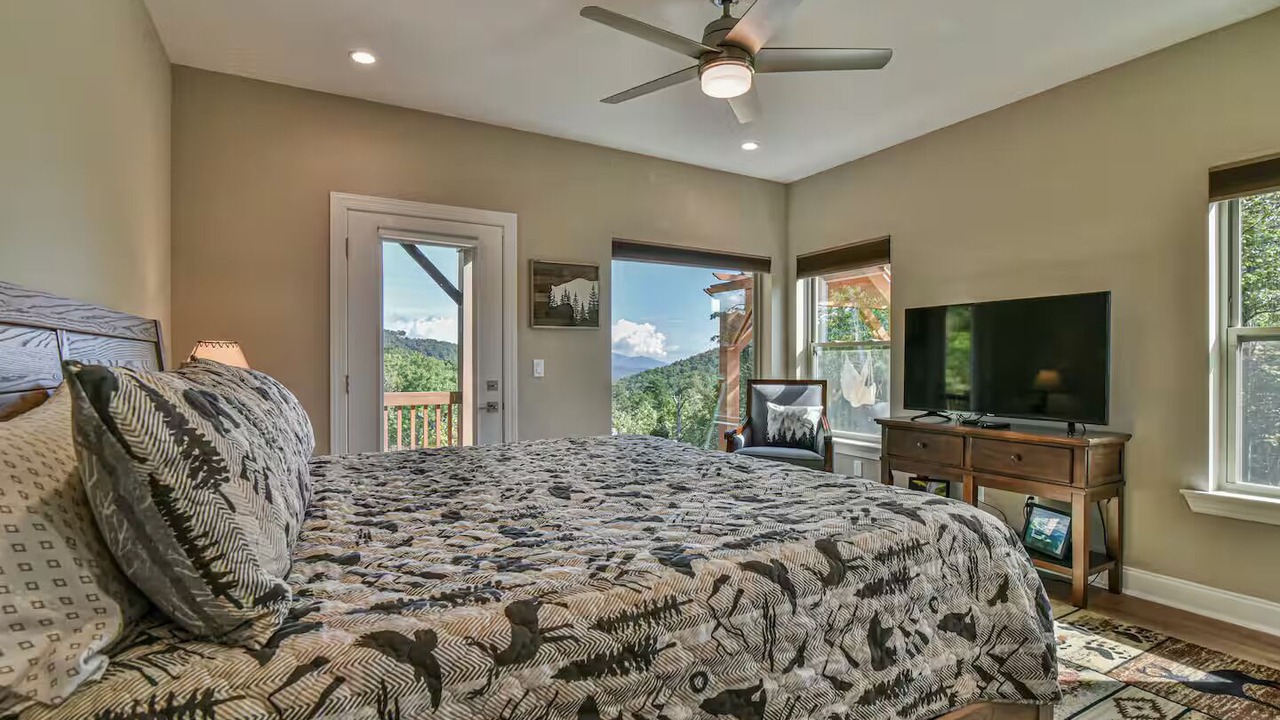 Photo of Bathroom in Black Mountain