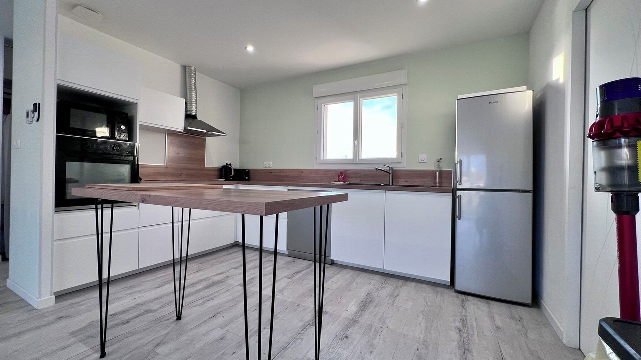 Photo of Kitchen in Petosse