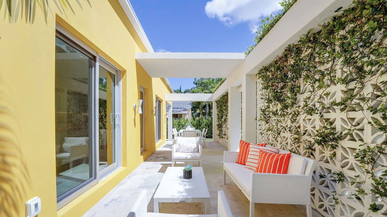 Photo of Patio Balcony in Wilton Manors