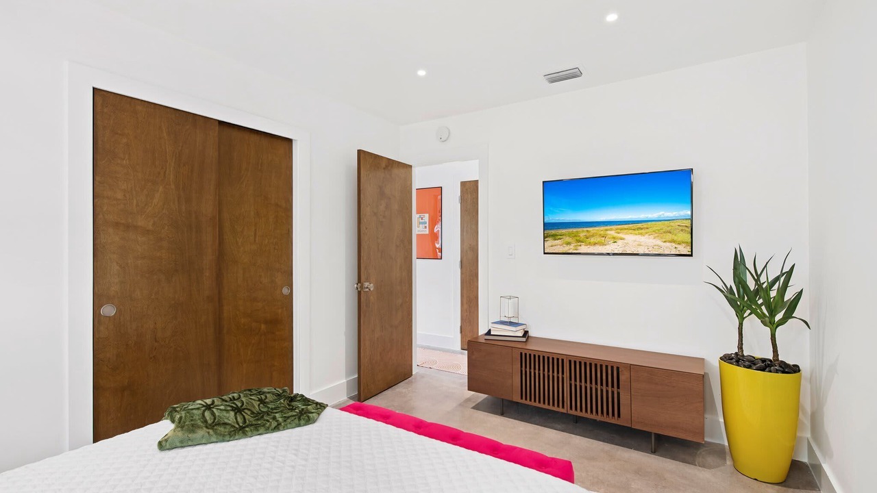 Photo of Bedroom in Wilton Manors