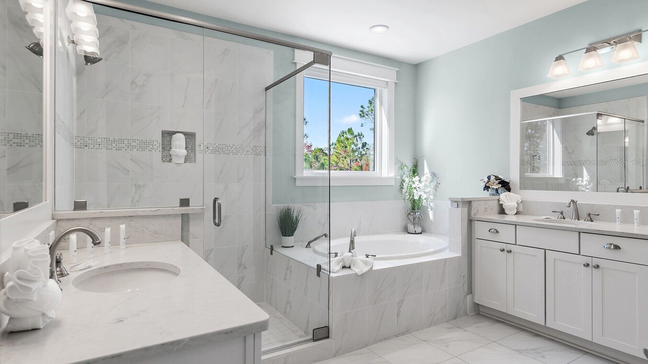 Photo of Bathroom in Santa Rosa Beach