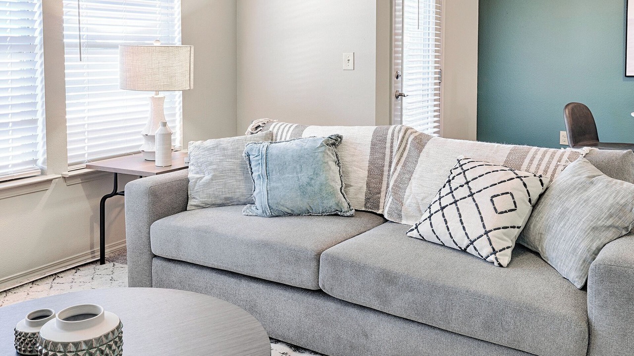 Photo of Livingroom in Jenks