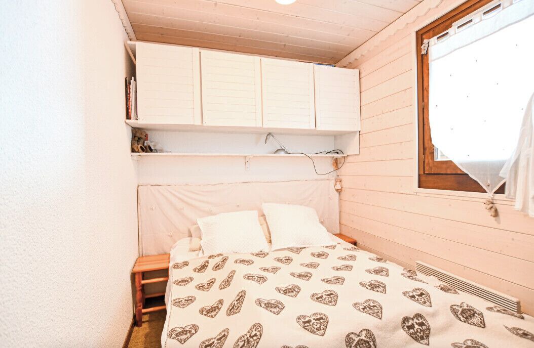 Photo of Bedroom in Demi-Quartier
