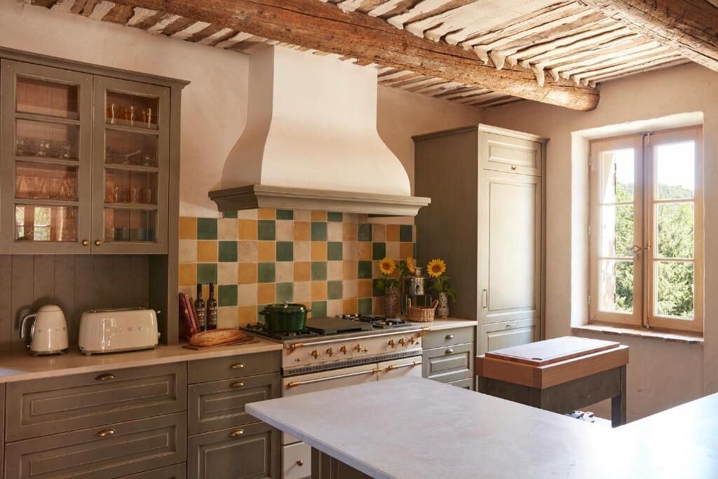 Photo of Kitchen in Menerbes