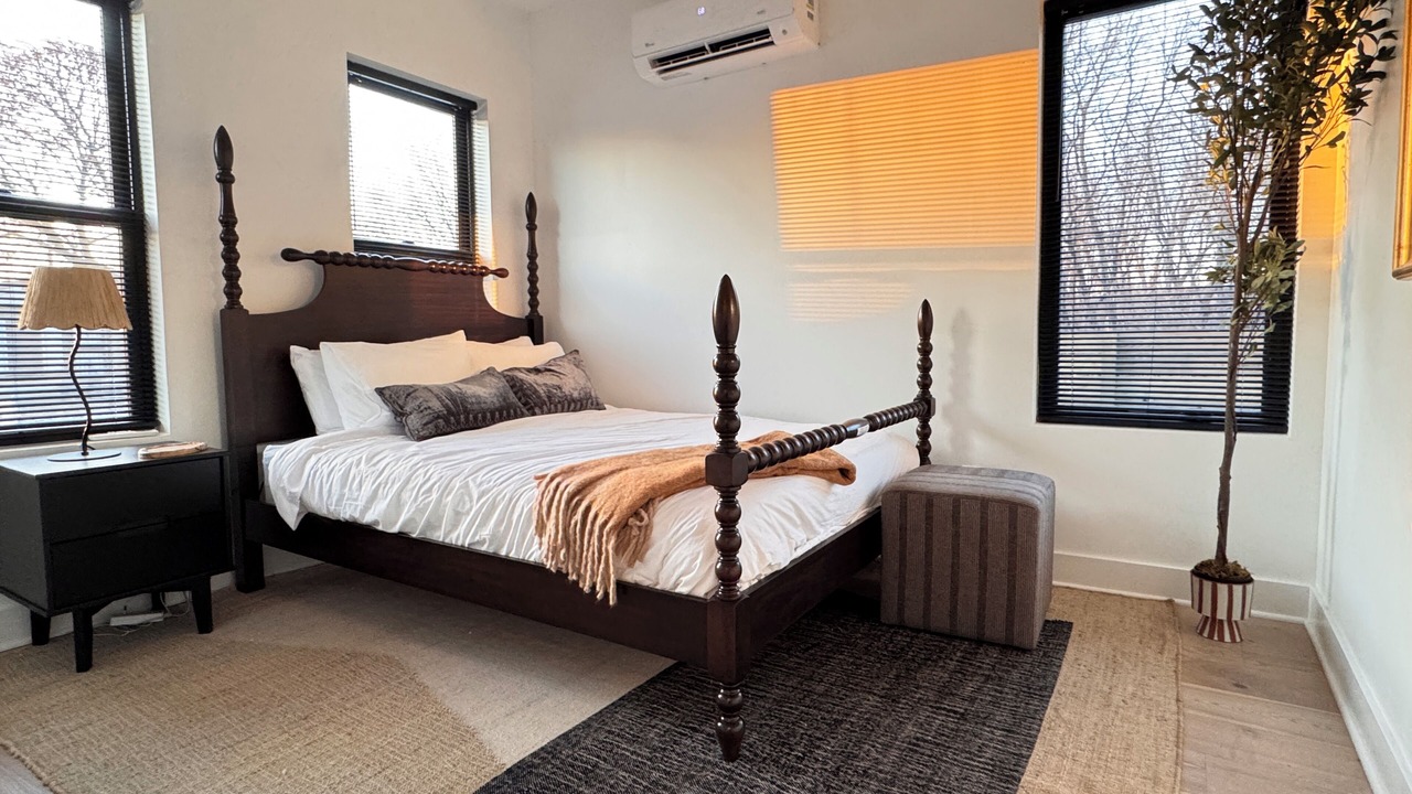 Photo of Bedroom in Detroit