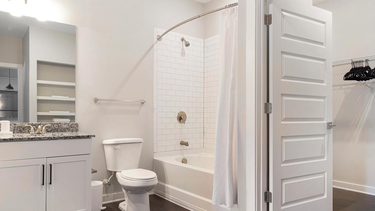 Photo of Bathroom in Mableton
