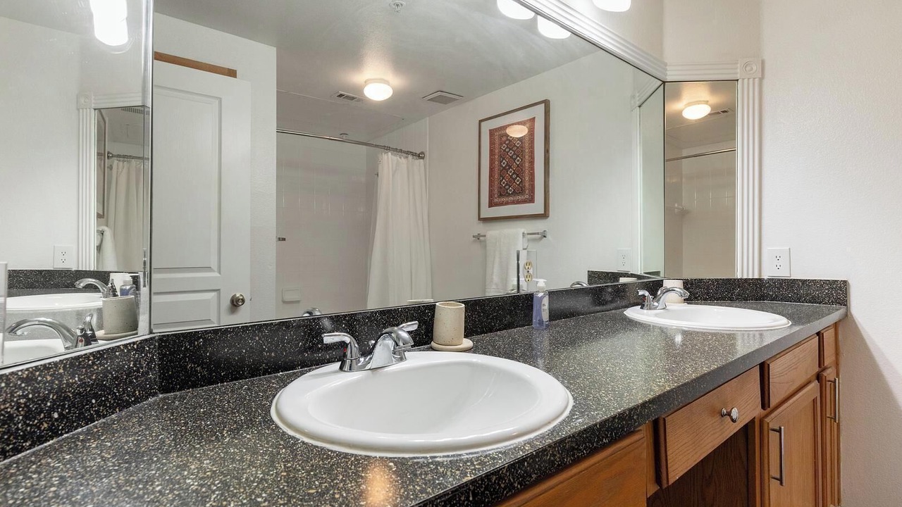 Photo of Bathroom in Downtown Fort Worth