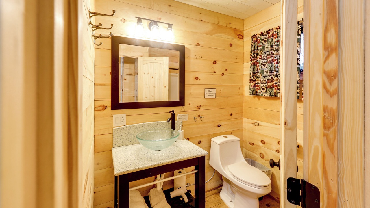 Photo of Bathroom in Rockwood