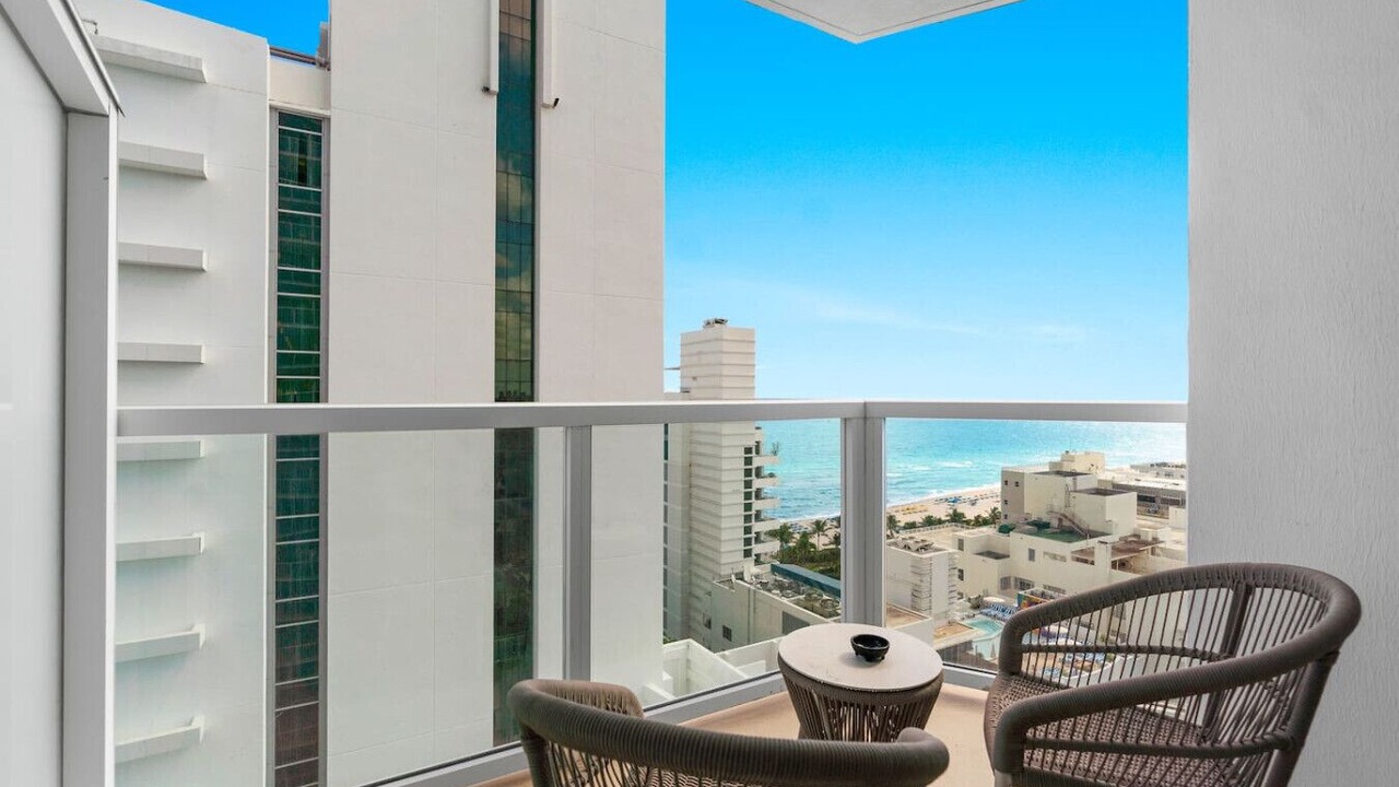 Photo of Outdoor in Mid Beach