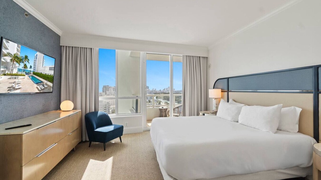 Photo of Bedroom in Mid Beach