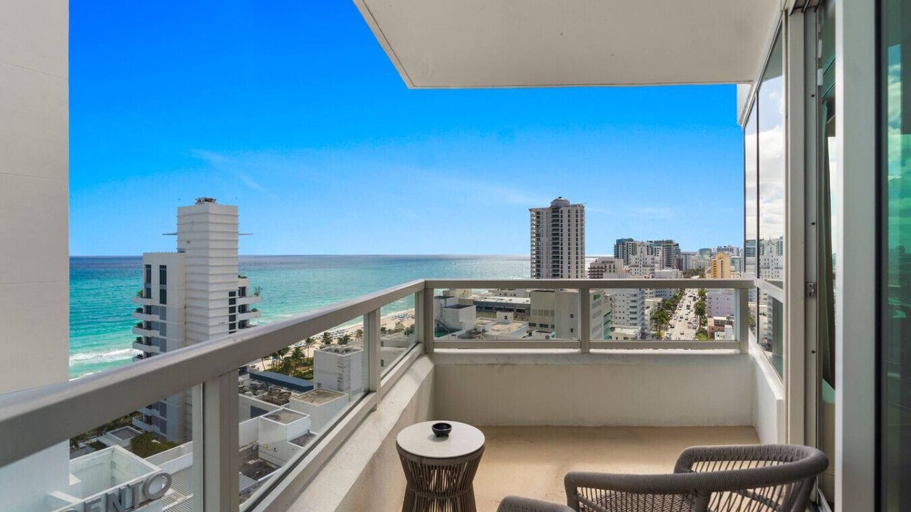 Photo of Outdoor in Mid Beach