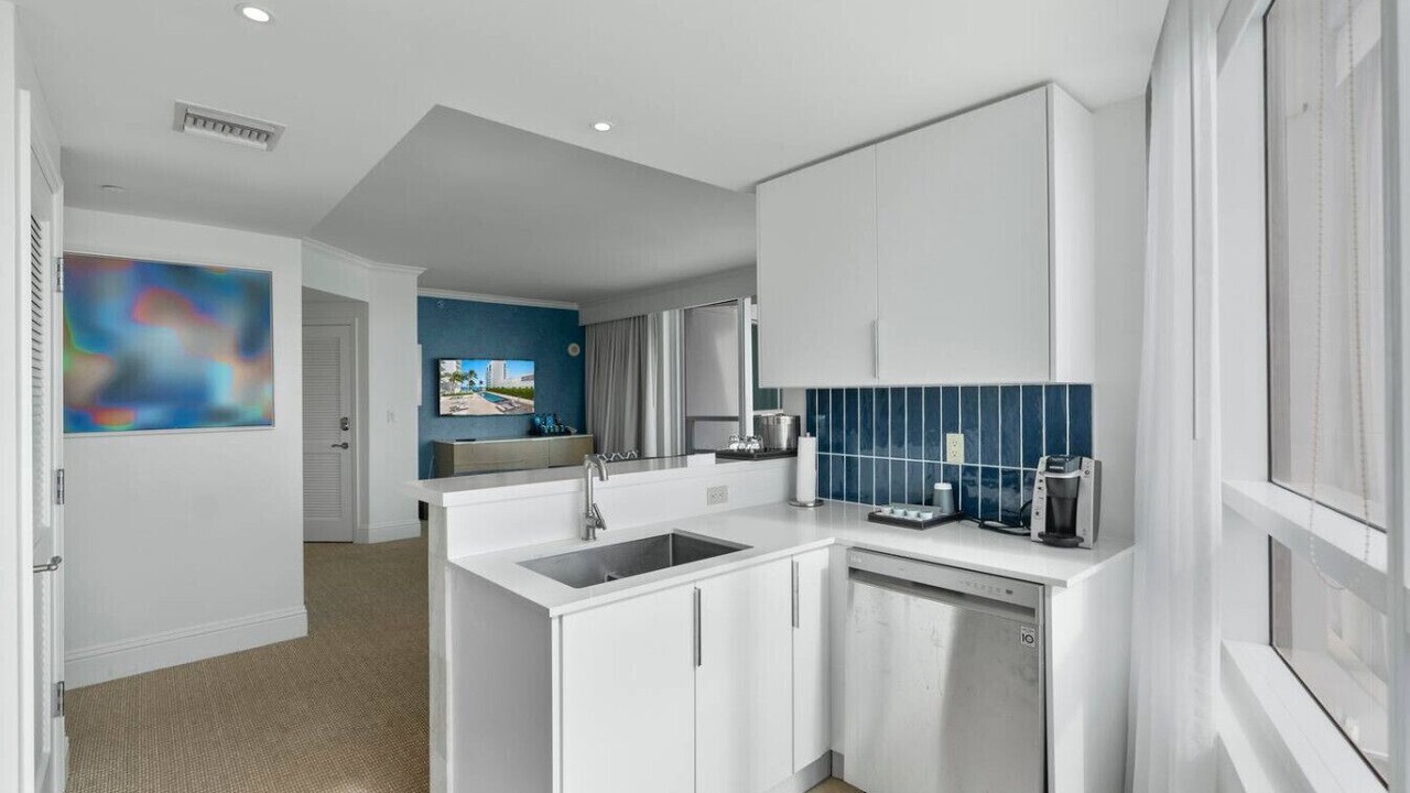 Photo of Kitchen in Mid Beach