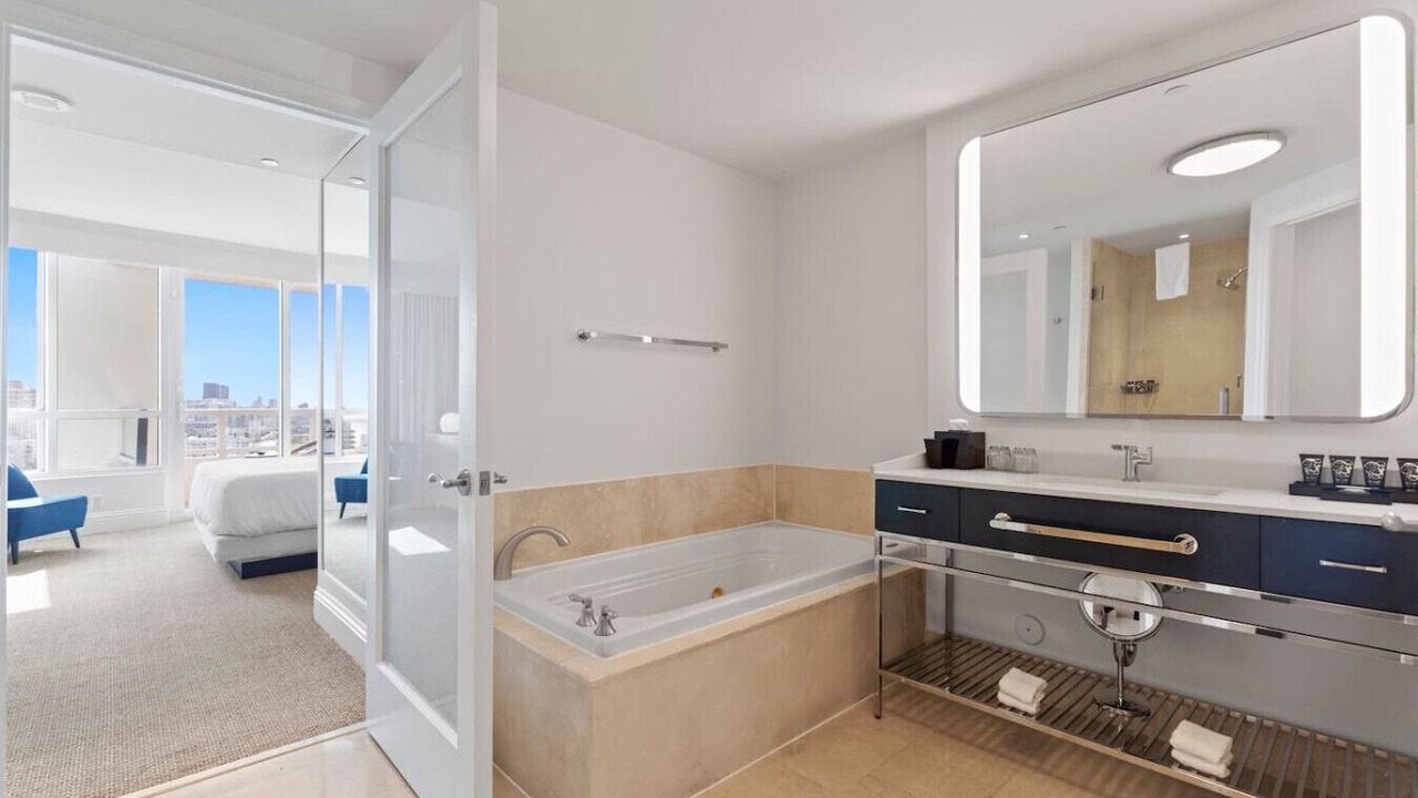 Photo of Bathroom in Mid Beach