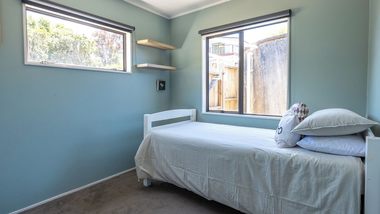 Photo of Others in Surfdale