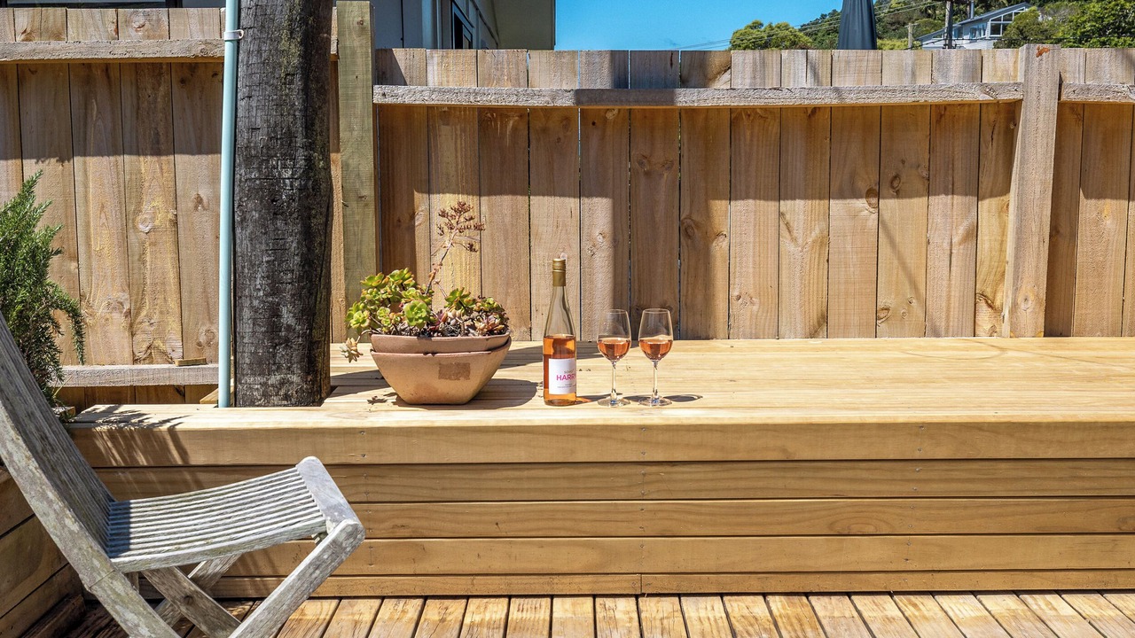 Photo of Others in Surfdale