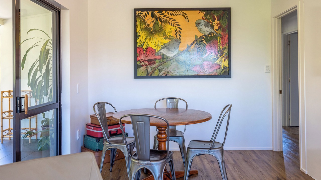 Photo of Others in Surfdale