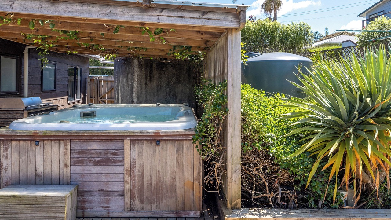 Photo of Others in Surfdale