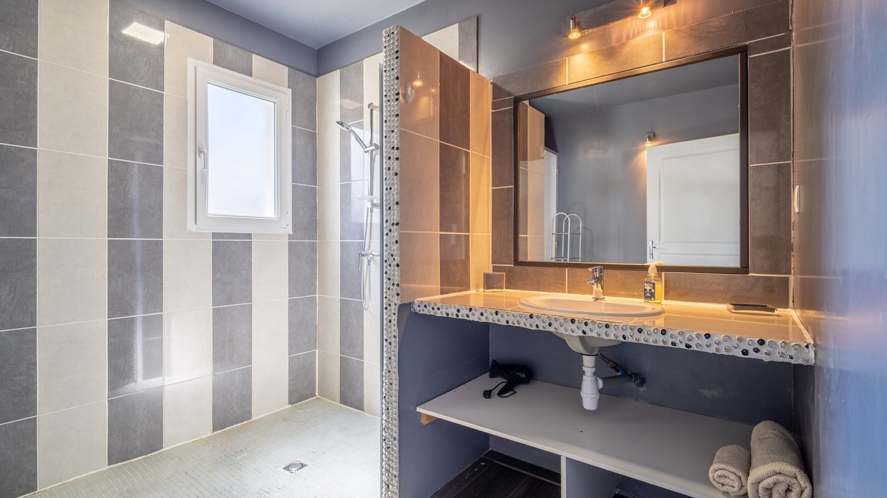 Photo of Bathroom in Montseret