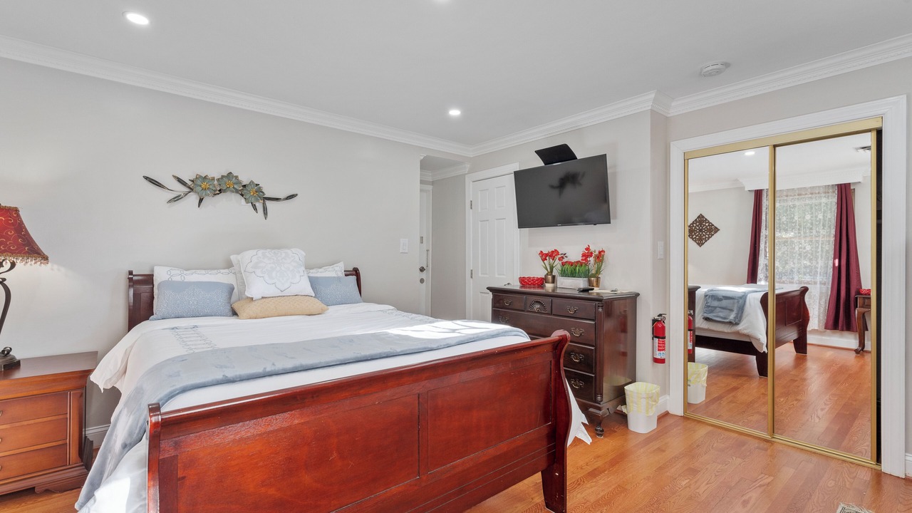 Photo of Bedroom in Oxon Hill