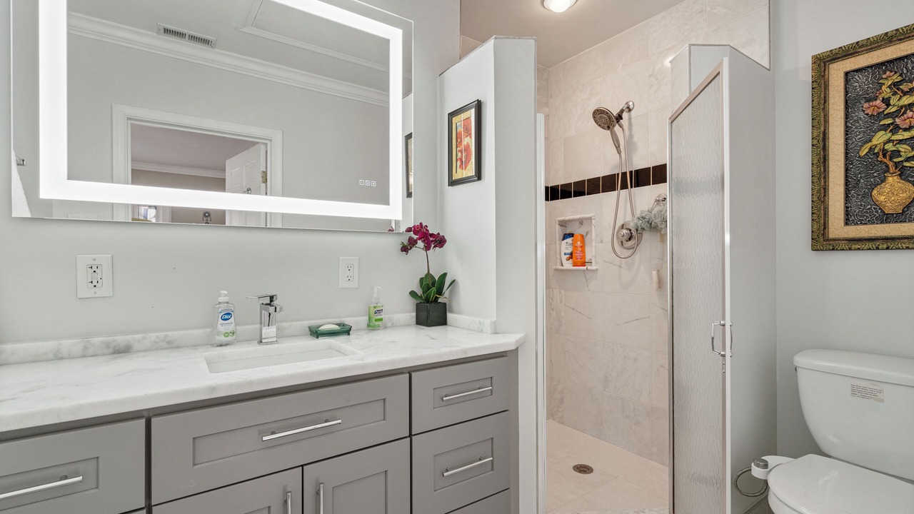 Photo of Bathroom in National Harbor