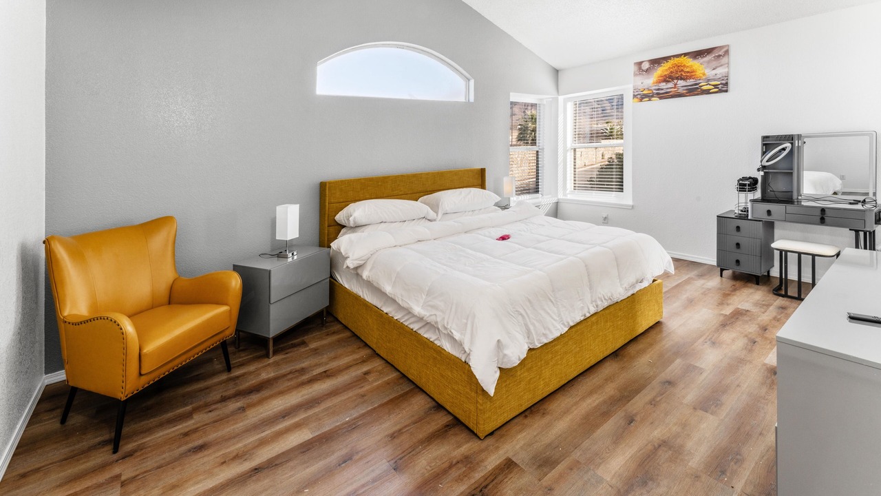 Photo of Bedroom in Bear Ridge