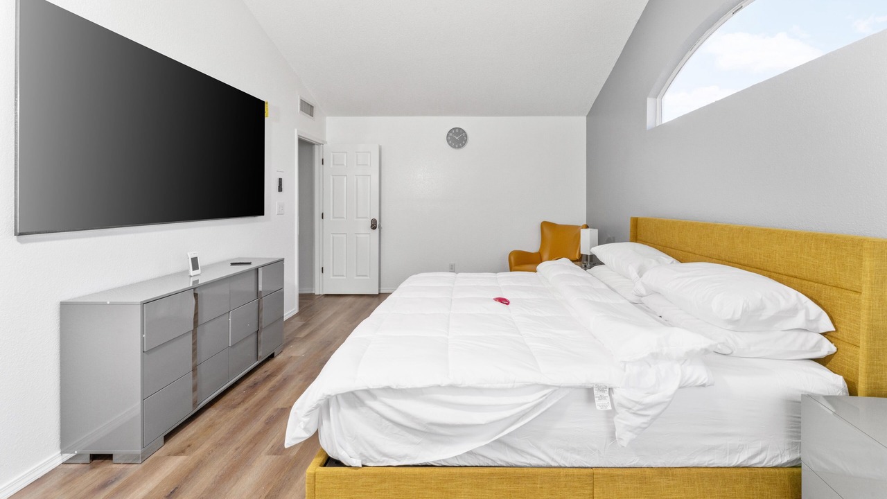 Photo of Bedroom in Bear Ridge