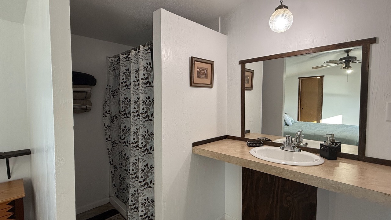 Photo of Bathroom in Grady County