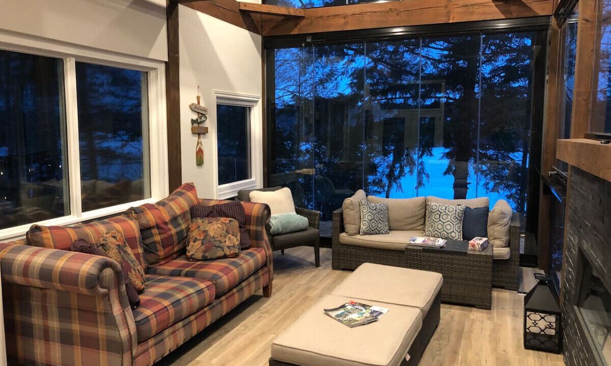 Photo of Livingroom in Gravenhurst