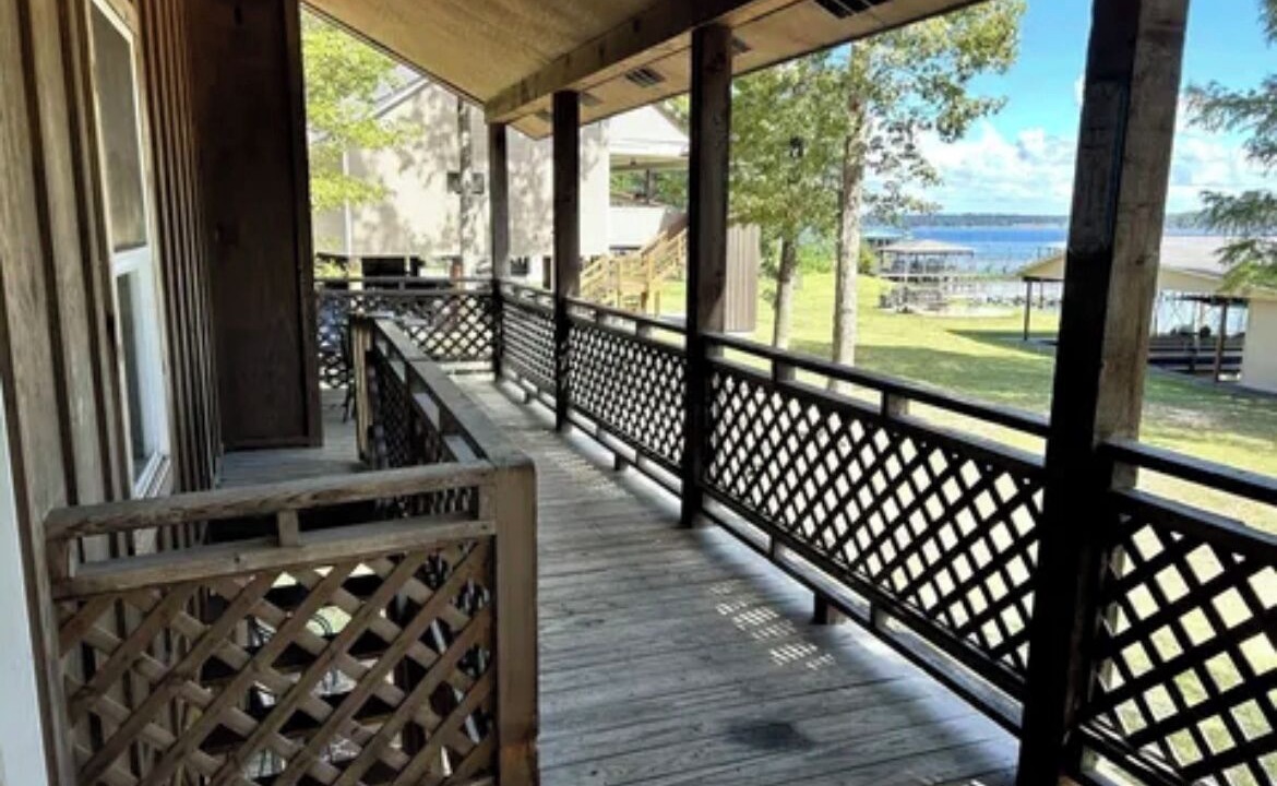 Photo of Patio Balcony in Farmerville