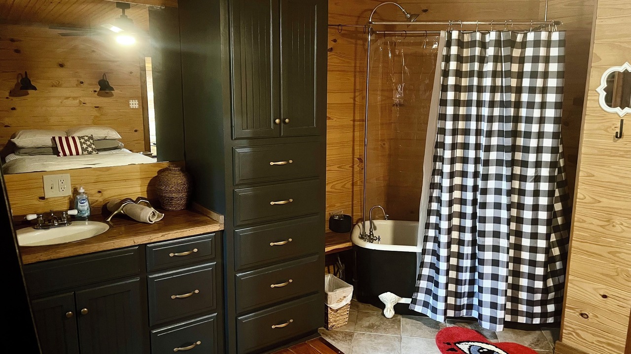 Photo of Bathroom in Farmerville
