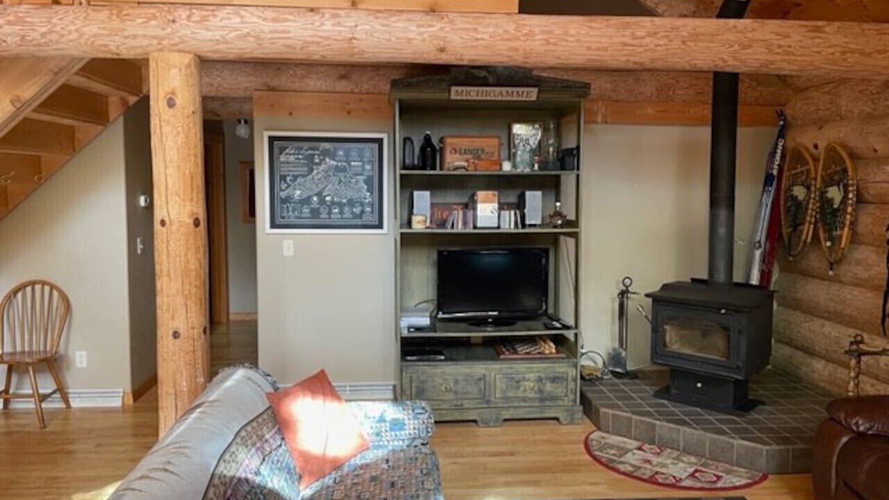 Photo of Livingroom in Michigamme