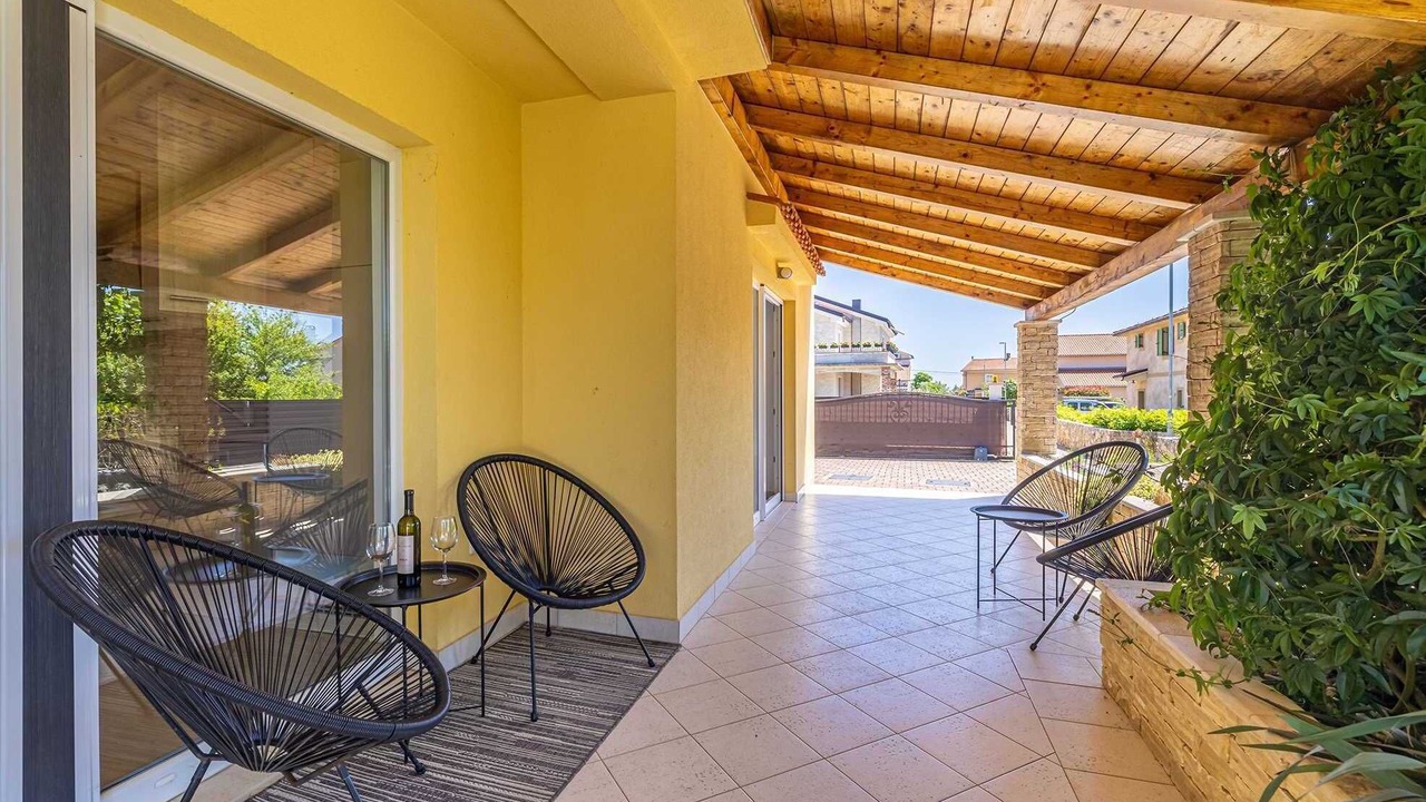 Photo of Patio Balcony in Milohnici