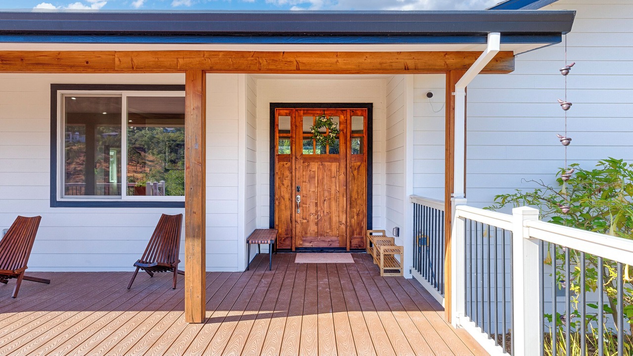 Photo of Patio Balcony in Riebli-Wallace Neighborhood Group