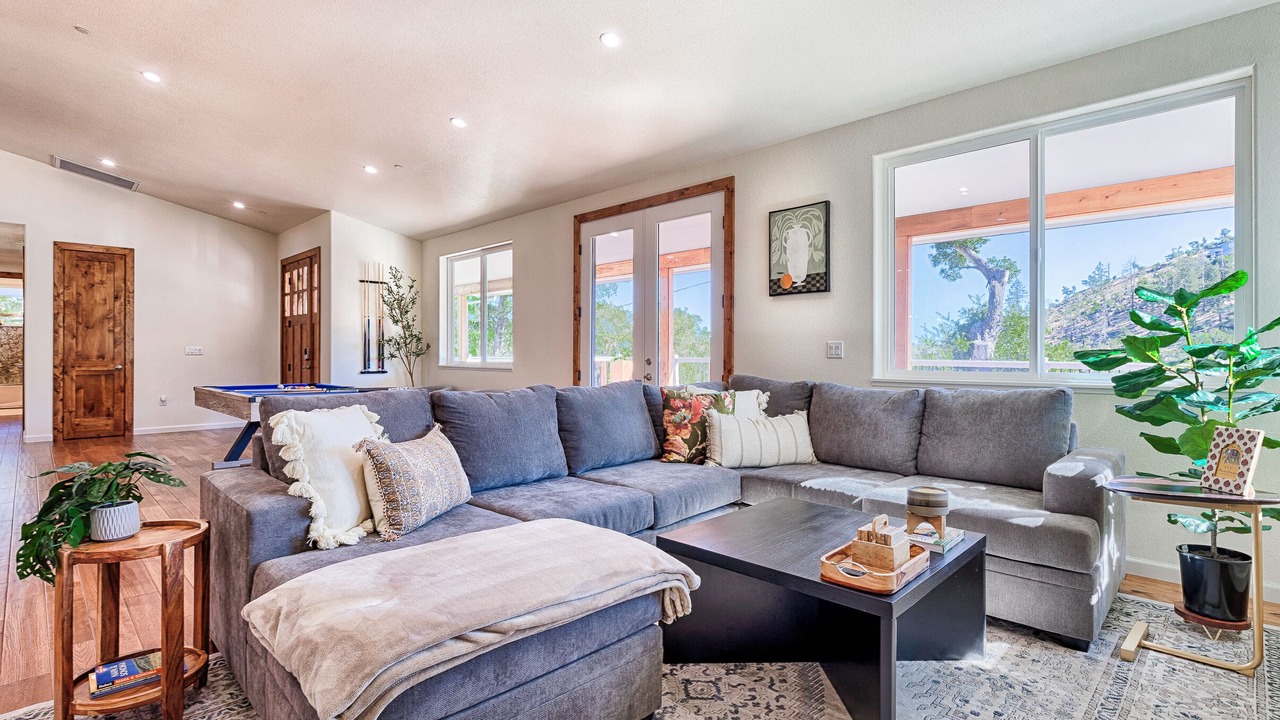 Photo of Livingroom in Riebli-Wallace Neighborhood Group