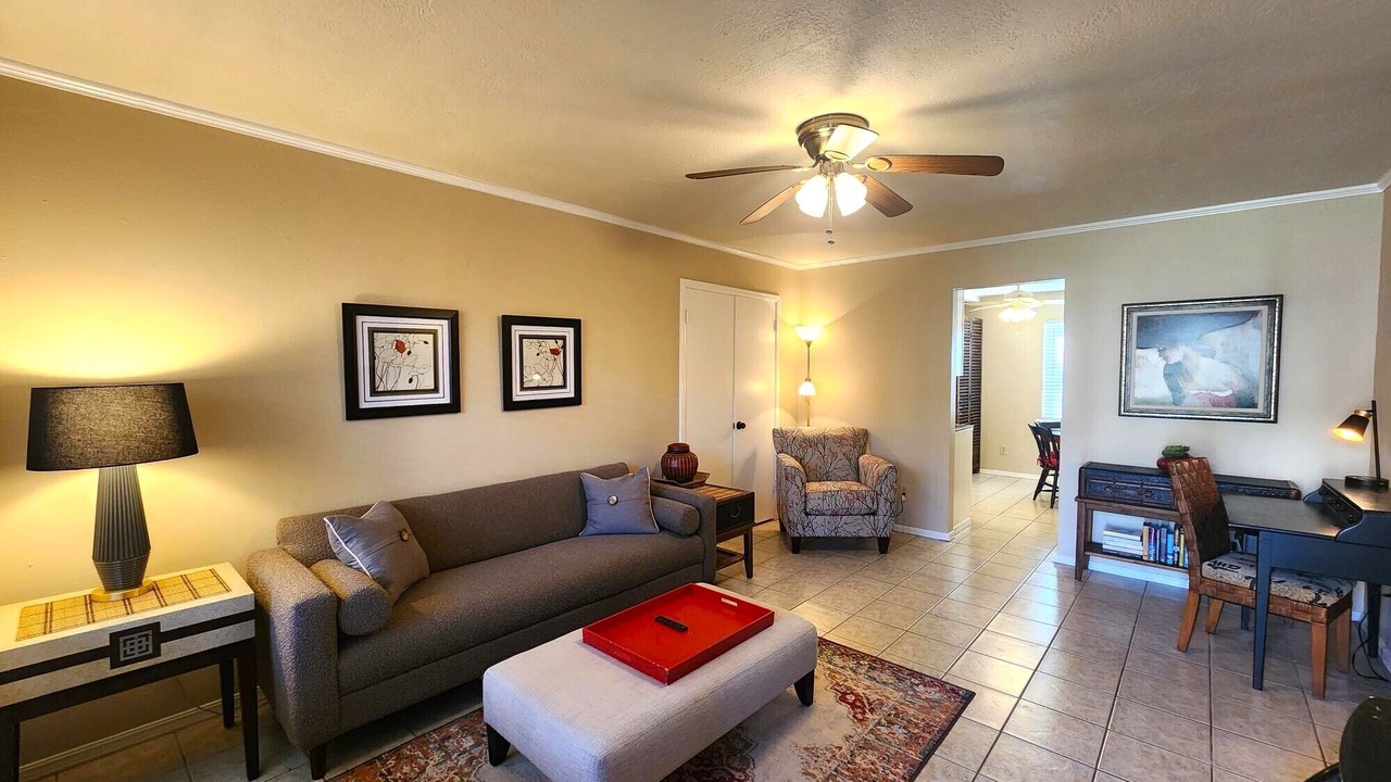 Photo of Livingroom in Central Oklahoma City