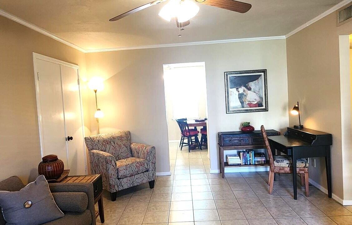 Photo of Livingroom in Central Oklahoma City