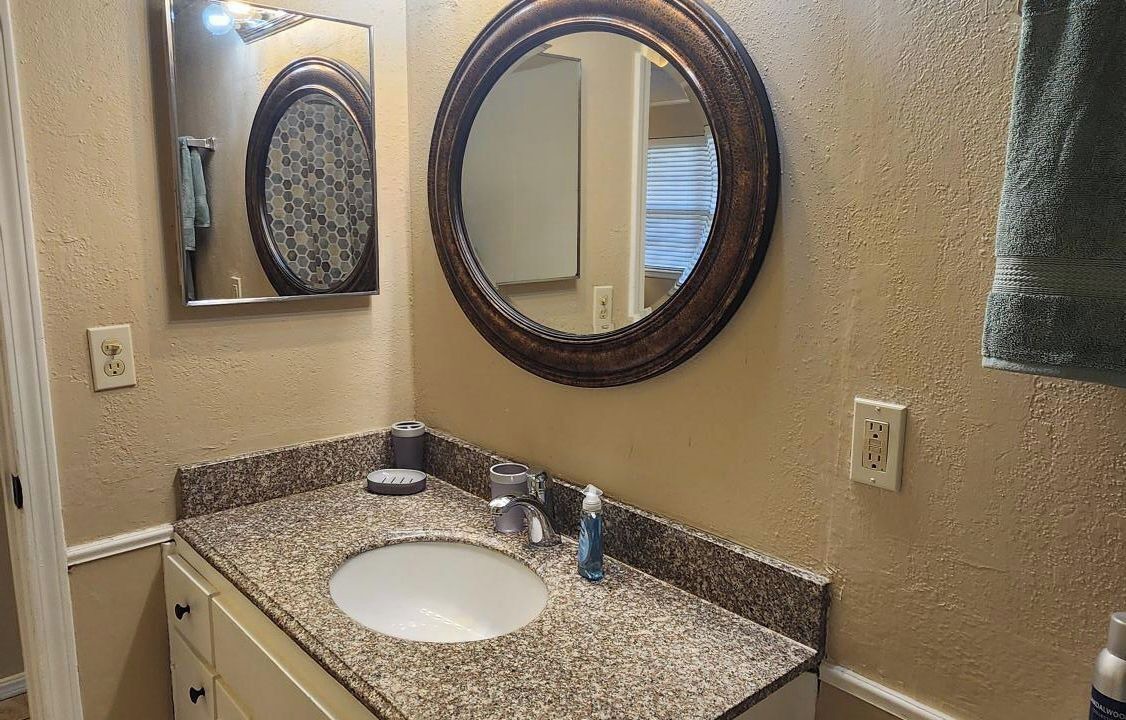 Photo of Bathroom in Central Oklahoma City