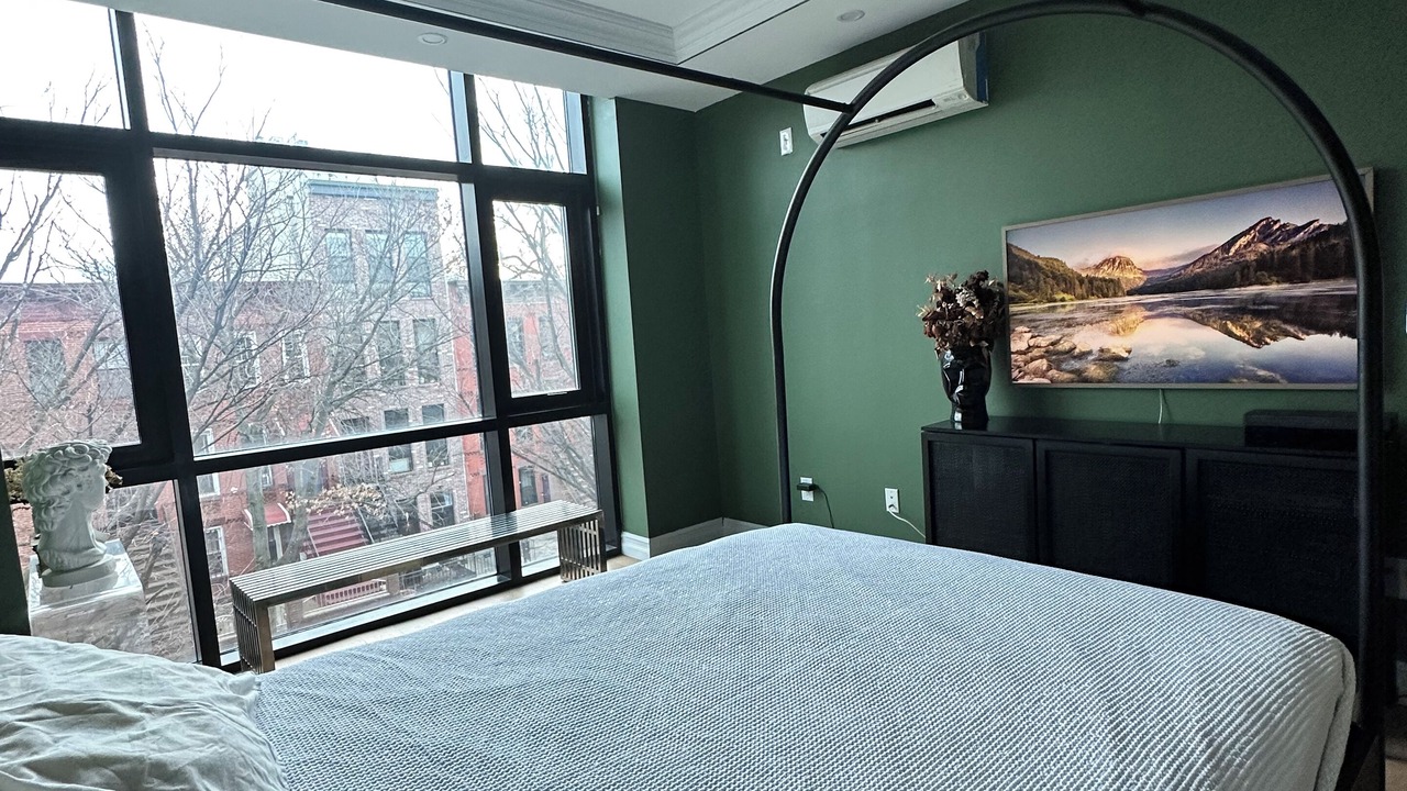 Photo of Bedroom in Ocean Hill